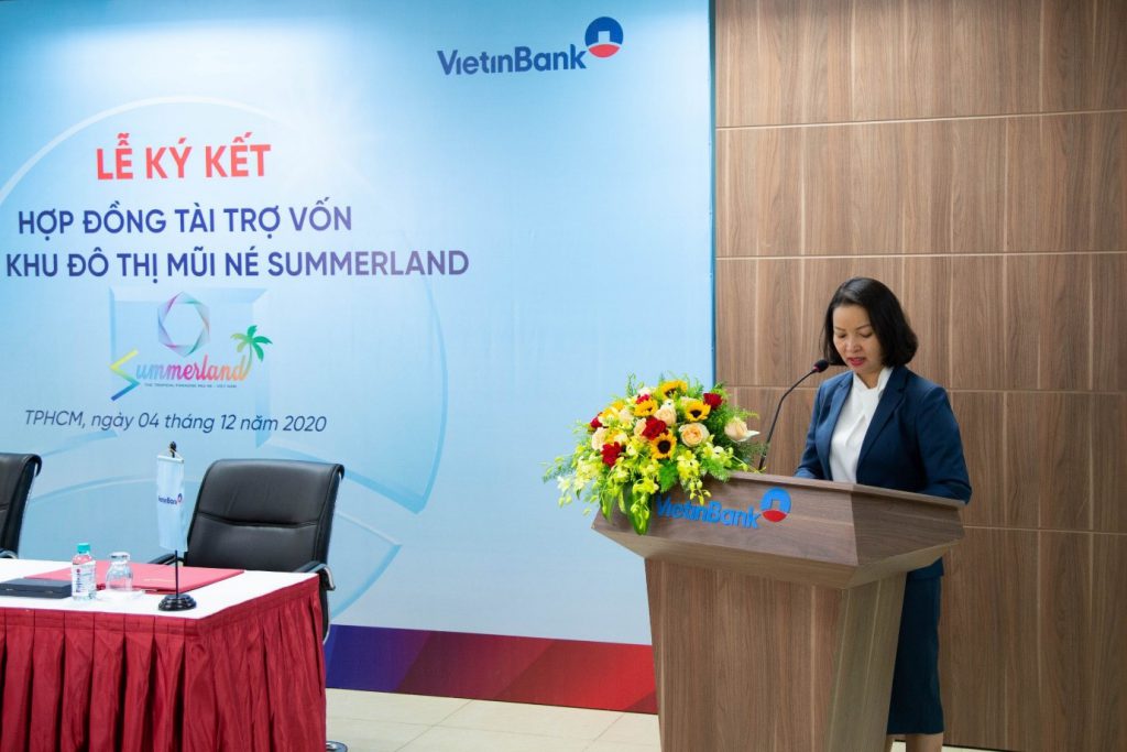 Bà Nguyễn Thị Hải Yến – Giám đốc VietinBank CN1 phát biểu tại buổi lễ ký kết