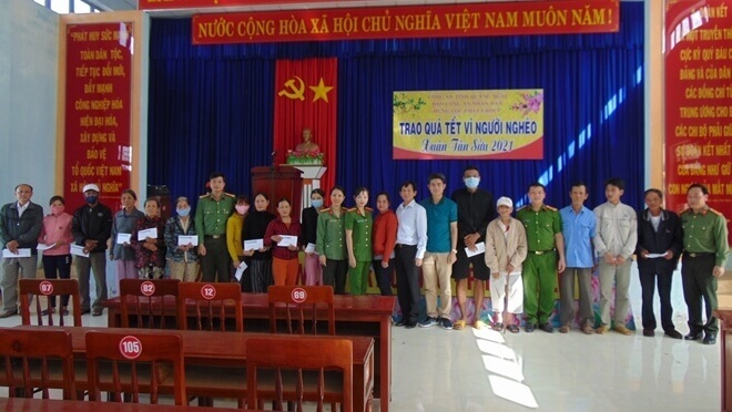 Hưng Lộc Phát trao tặng 200 suất quà tết vì người nghèo tại tỉnh Quảng Ngãi-Ảnh 2