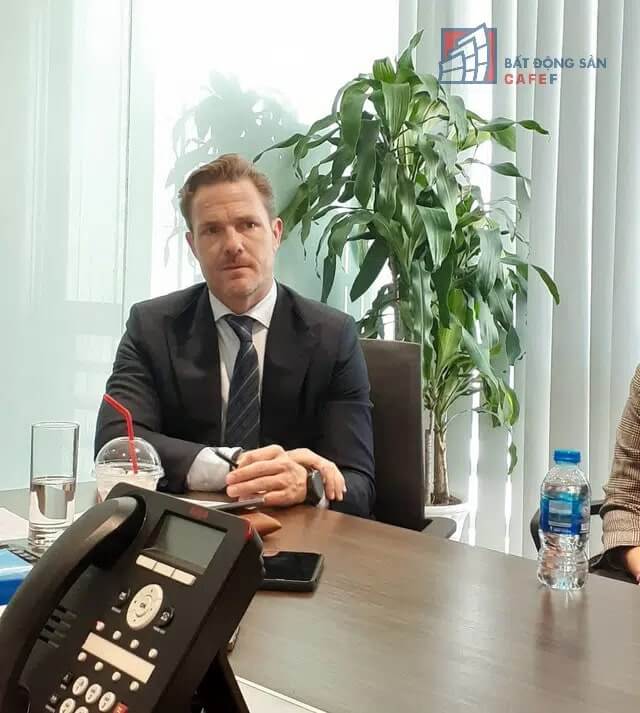Ông-Raymond-Clement_-Giám-đốc-điều-hành-Savills-Hotels-Châu-Á-Thái-Bình-Dương-chia-sẻ-về-cơ-hội-đầu-tư